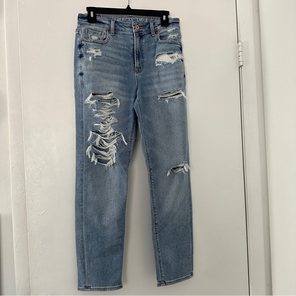 American Eagle Ripped Mom Jeans